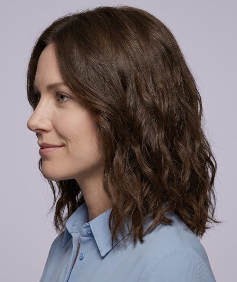 Cabello a la altura de los hombros con capas