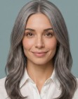 Cabello largo plateado