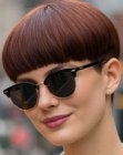 Corte de tazón para cabello pelirrojo