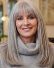 Cabello largo gris plateado