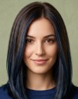 Cabello casta�o con toques de color azul