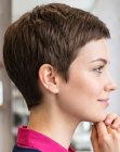 Corte de cabello corto cl�sico para mujeres