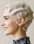 Cabello corto decolorado de los a�os 1920