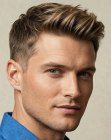 Corte de cabello para hombres con lados cortos y largo arriba
